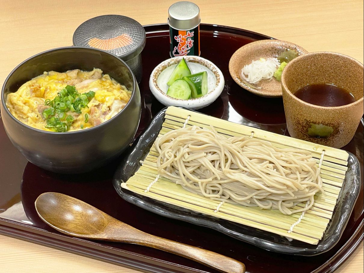 ほまれ御膳(八ヶ岳十割蕎麦＋親子丼ハーフ) 